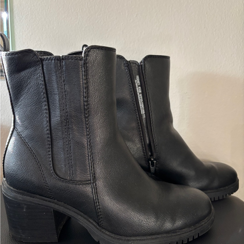 BareTraps Feeney Black Leather Ankle Booties 6.5 Block Heel Side Zip - Picture 4 of 9